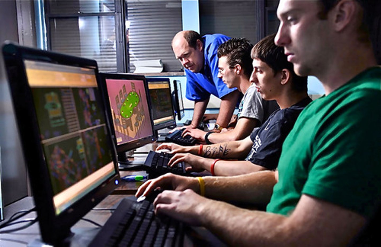 <p>technical school</p>
