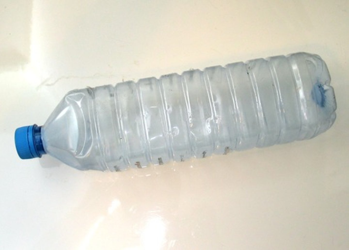 <p>May I fill my bottle?</p>