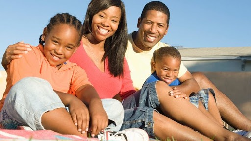 <p>Example of generalized reciprocity: </p><p>Support among family members </p>