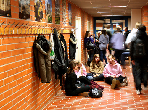 pausa para el descanso en la escuela
(break)