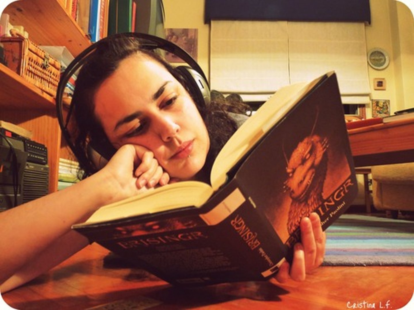 <p>to read a book</p>