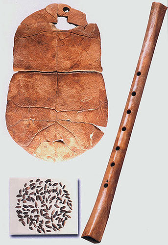 <p><span><span>unique and rich grave goods</span></span></p><ul><li><p>bone flutes </p></li><li><p>tortoise shells </p></li></ul><p></p>