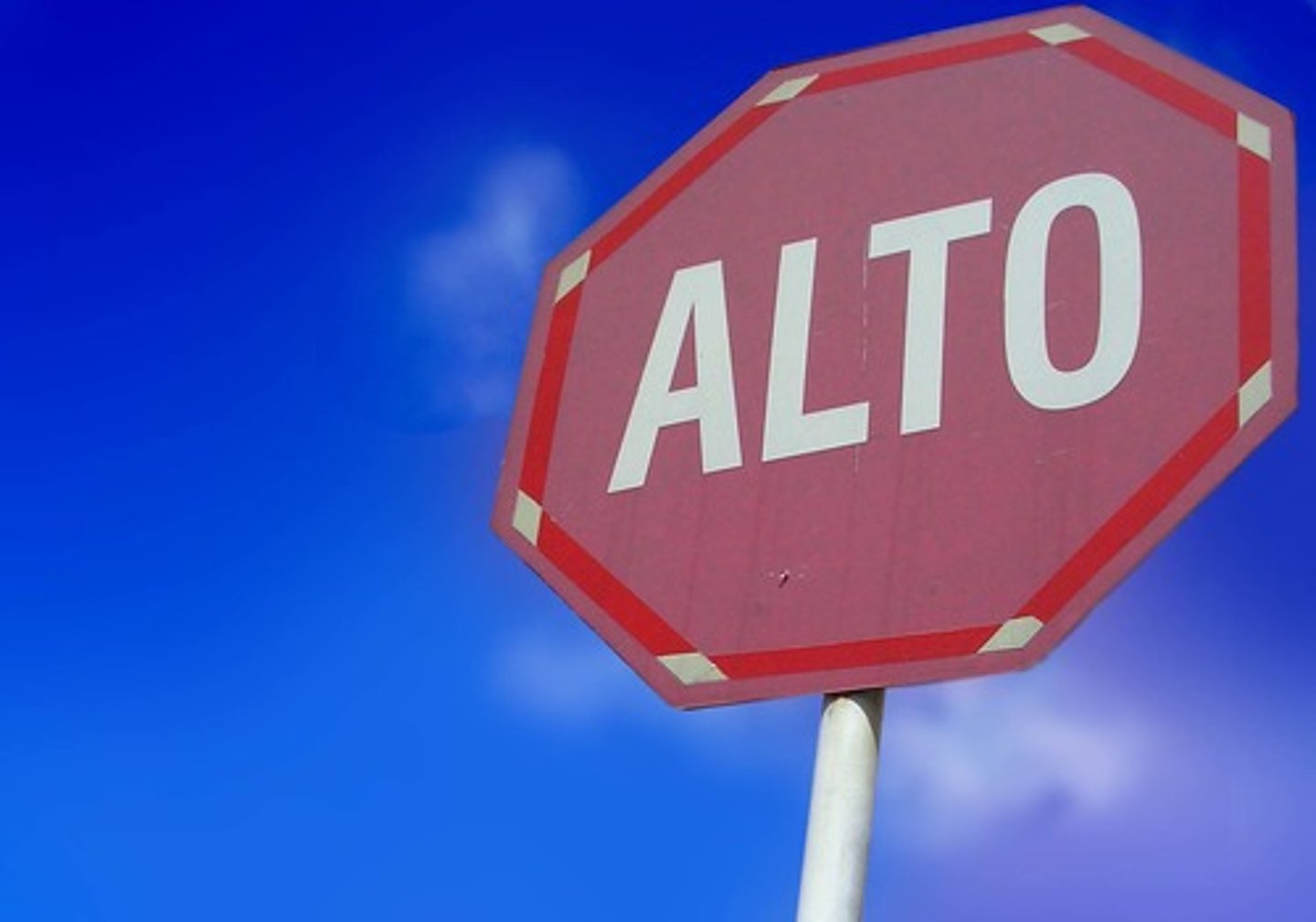 <p>stop sign</p>