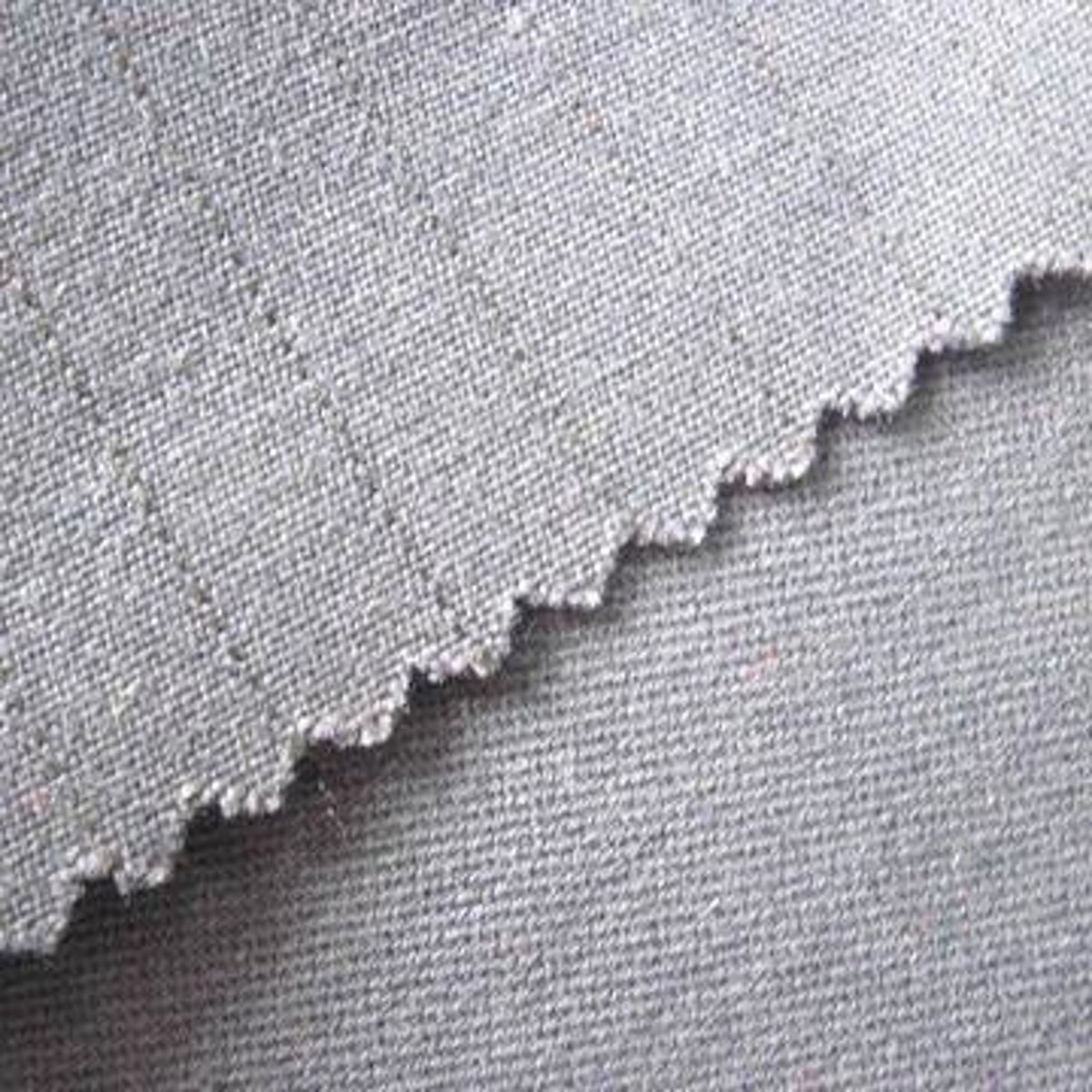 <p>A synthetic fibre developed by the Union Carbide in 1949. It is resistant to acids and alkalis. Because it is flame-resistant, it is good for draperies and casement cloth production.</p>