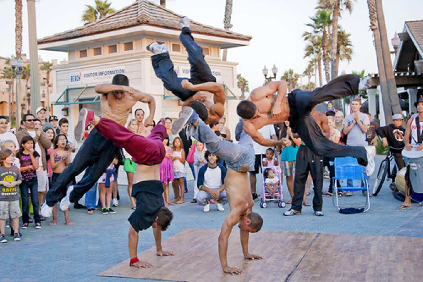 <p>street show</p>