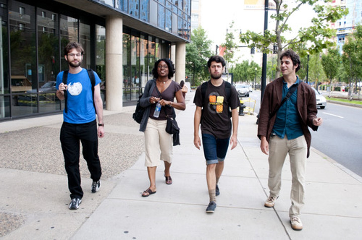 <p>to go by foot (walk)</p>