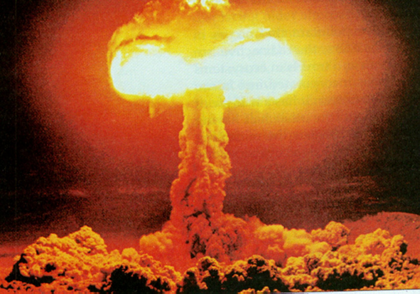 <p>A "fission" bomb dropped on Nagasaki and Hiroshima at the end of World War II.</p>
