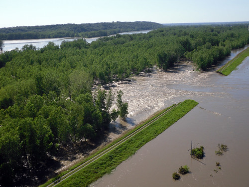 <p>These are natural barriers formed by the continuous flooding of a river on to the flood plain. The river deposits heavier materials such as clays and the front and lighter materials like silt at the back. Over time, these features form.</p>