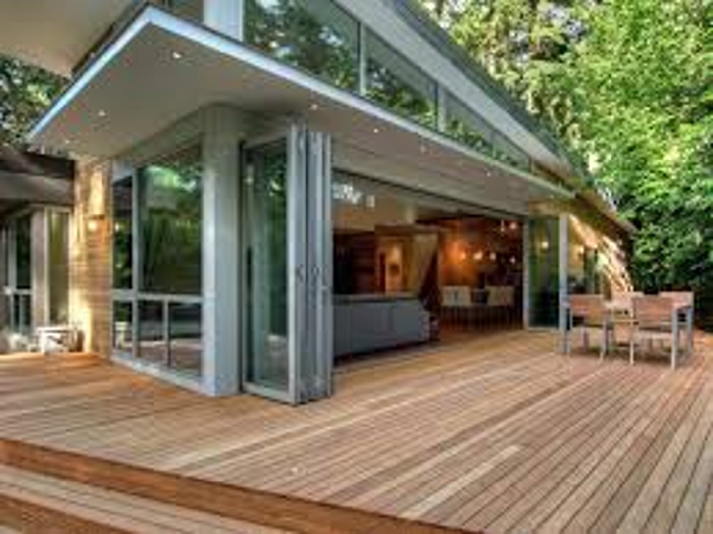 <p>- The ability to create large expanses of glass in a wall was made possible by the manufacturing improvements in the late 19th and early 20th century</p><p>- Except in the most technically sophisticated buildings, glass is not used in a structural way</p><p>- Curtain wall - a nonstructural frame and glass cladding system</p>