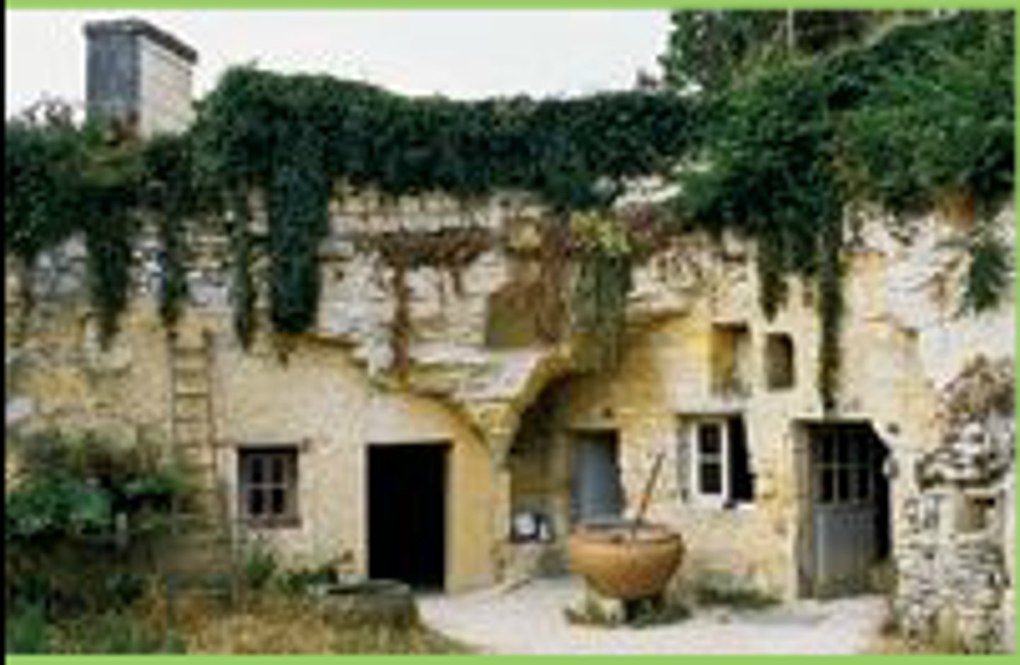 <p>a historic and comfortable cave house.</p>