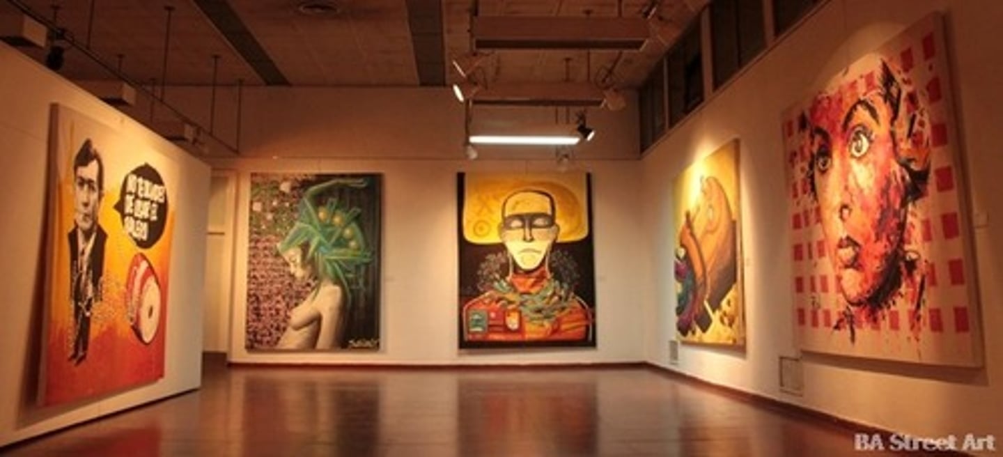 <p>a museum</p>