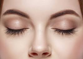 <p>Closed</p><p>I closed my eyes at 12:00 and soon drifted off to sleep</p>