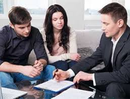 <p>It's important to ___ <strong>arguments</strong> peacefully and respectfully, r<strong>ather than </strong>resorting to<strong> aggression</strong> or<strong> violence.</strong></p><p class="style_collocation__trans__nAf6q"><em>Quan trọng là phải giải quyết tranh cãi một cách hòa bình và tôn trọng, thay vì dùng đến sự hung hãn hoặc bạo lực.</em></p>