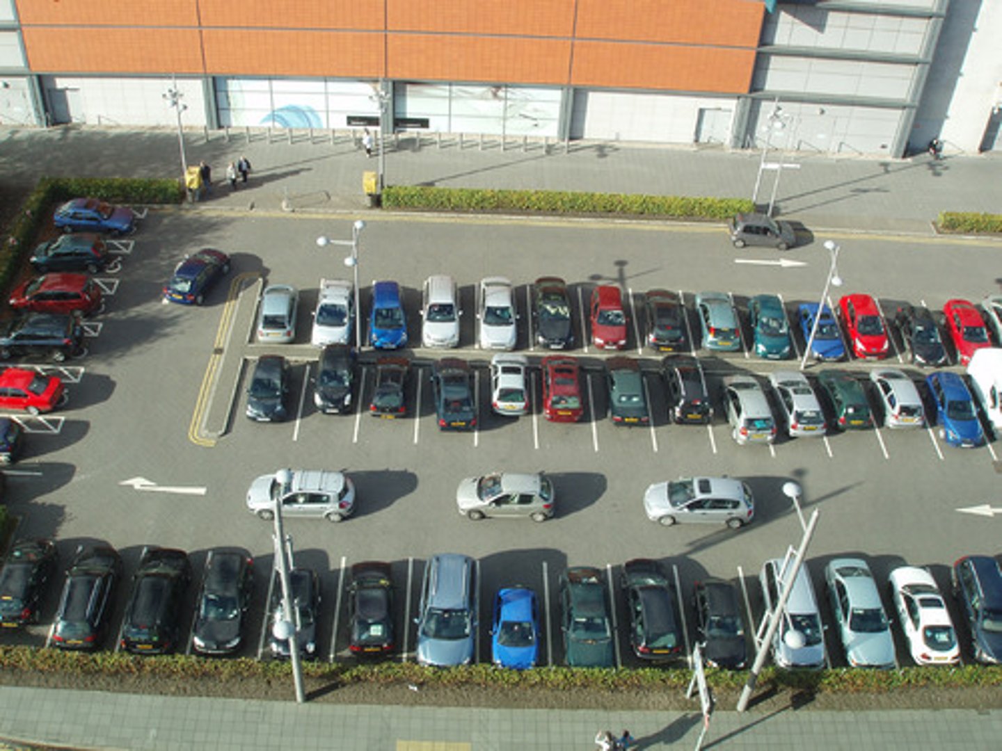 <p>bãi đỗ xe</p>