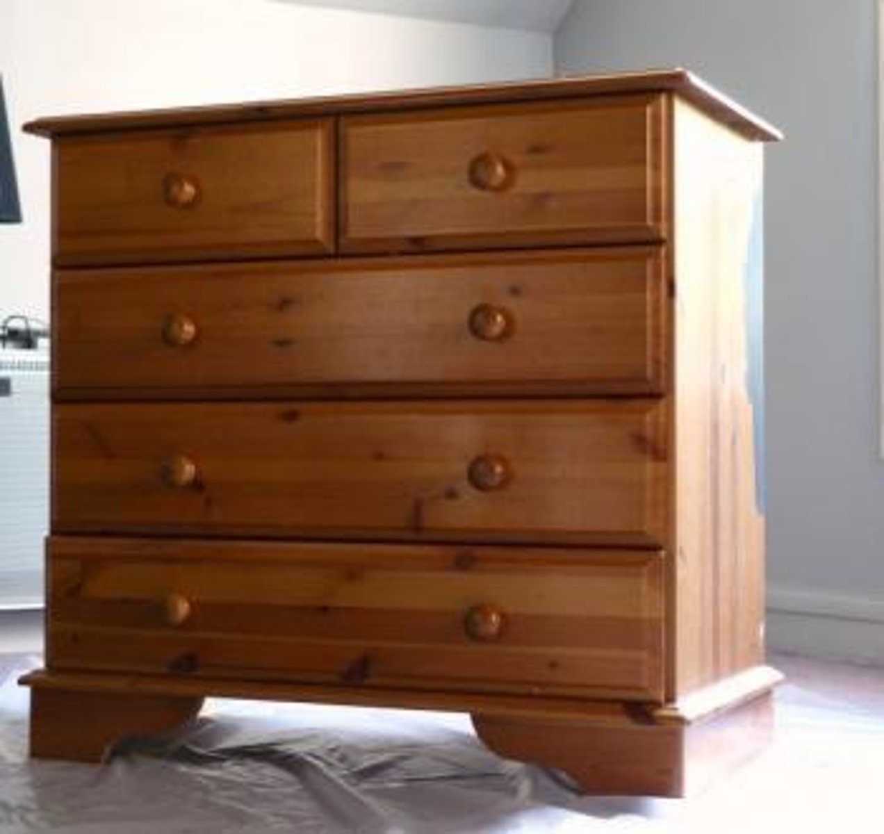<p>a chest of drawers</p>