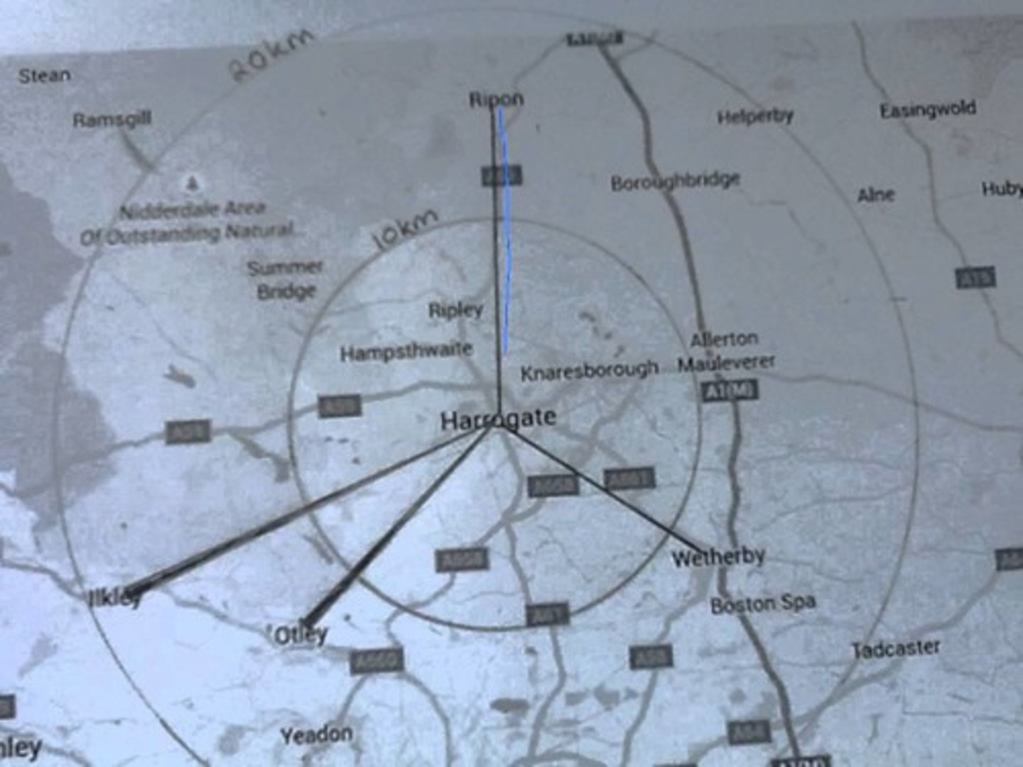 <p>Often for settlements - sphere of influence is the area from which people come to the town</p><p>Advantages: Very visual</p><p>Disadvantages: Doesn't show precise data</p>