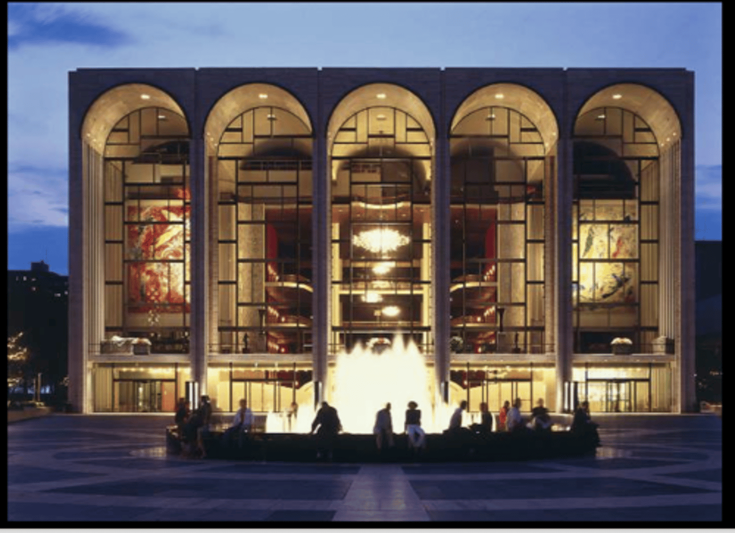 <p>Metropolitan Opera House</p>