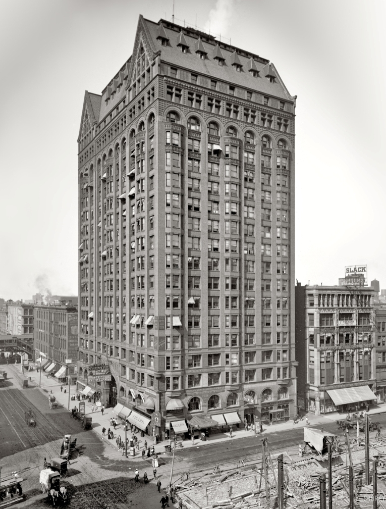 <p>Name&nbsp;</p><p>Architect&nbsp;</p><p>Place</p><p>Time</p>