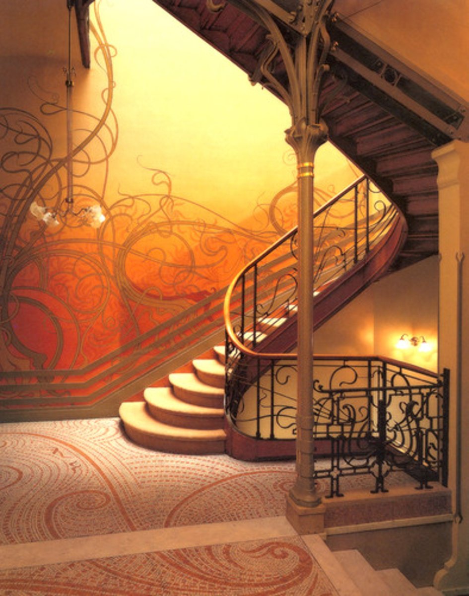 <p>No traces of historical style, use of glass and metal.</p>