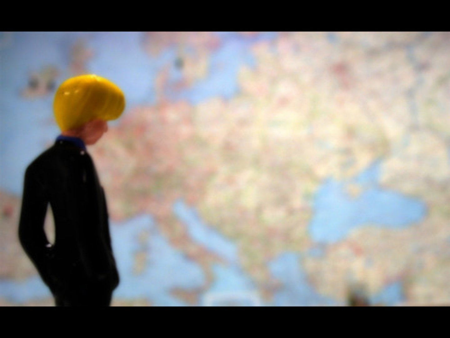<p>пристрасть до подорожей(the wish to travel far away and to many different places: In July wanderlust takes over the whole nation.)</p>