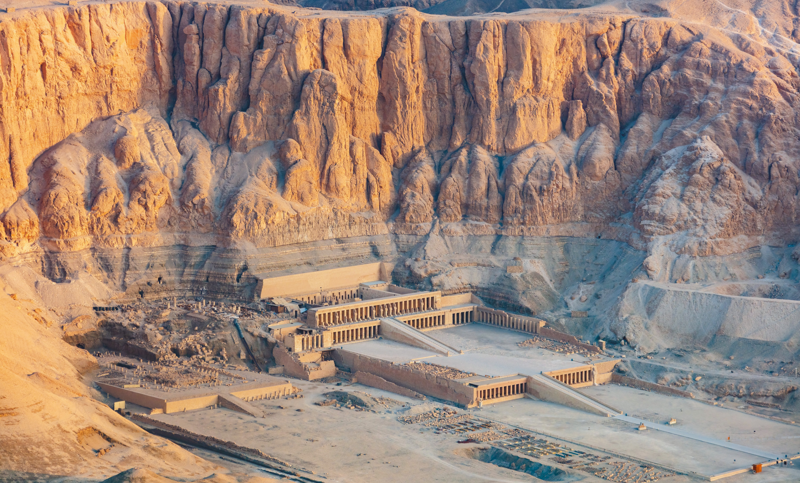 <p><span>Funerary complex of Mentuhotep</span></p>