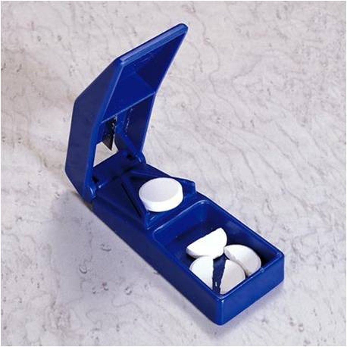 <p>piàn</p><p>(measure word for tablet; slice)</p>