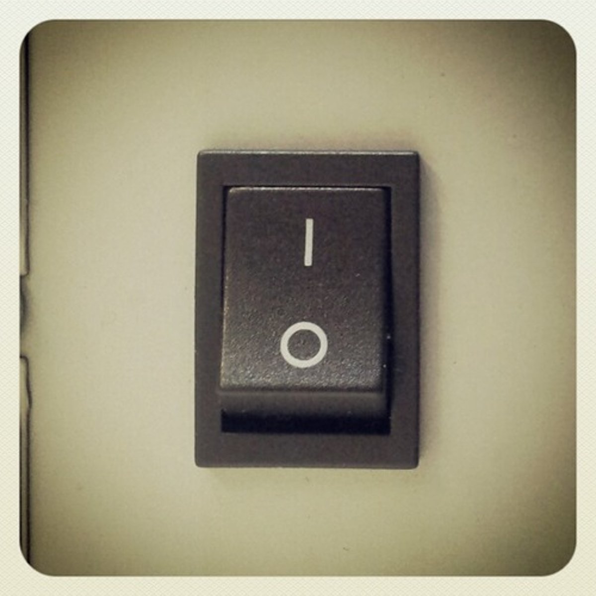 <p>Turns lights or devices on and off</p>