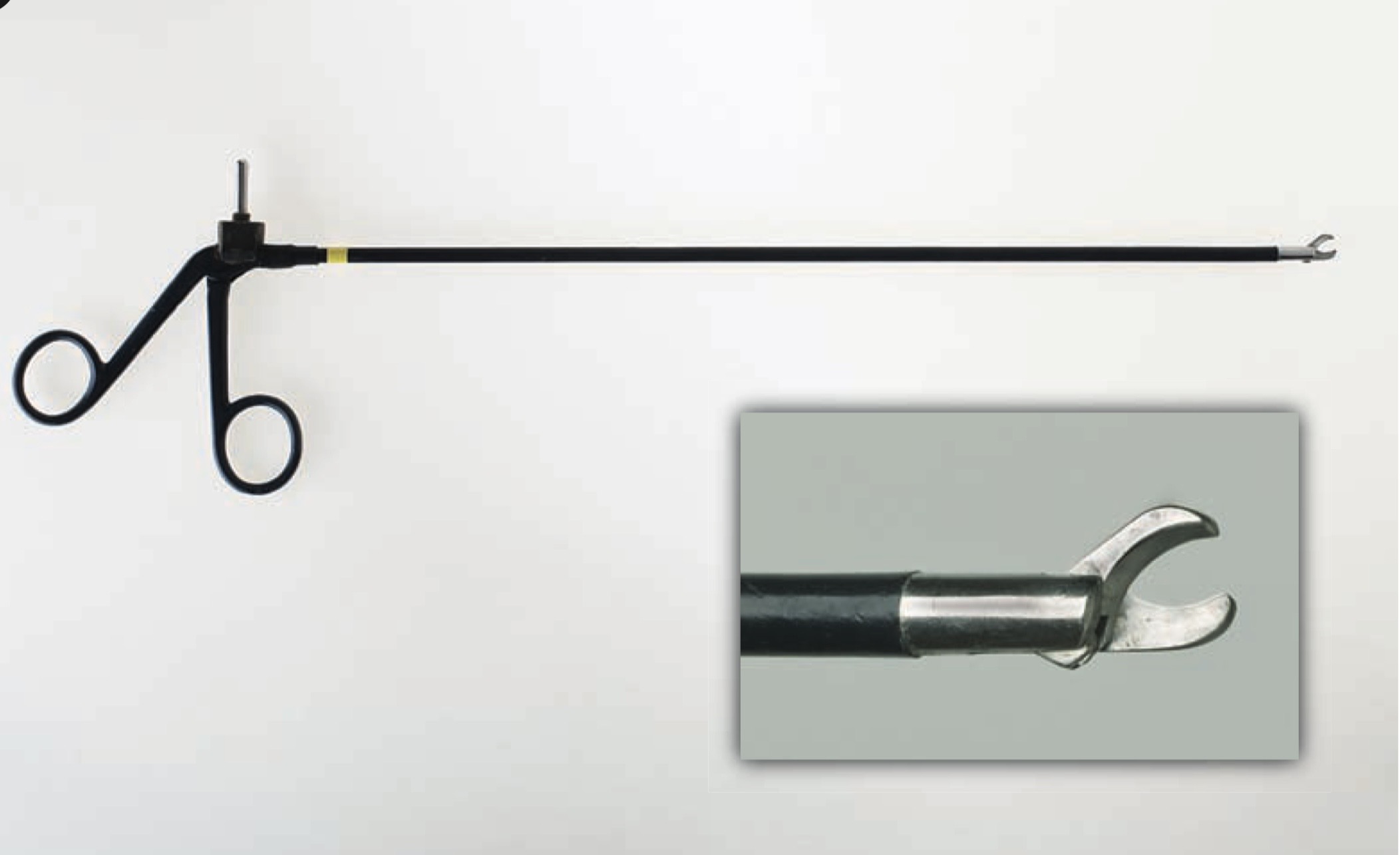 <p>Name this instrument used for cutting tissues during minimally invasive surgery. </p>