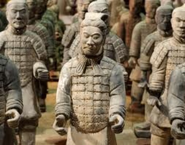 <p>bīng mǎ yǒng - Terracotta Warriors</p>