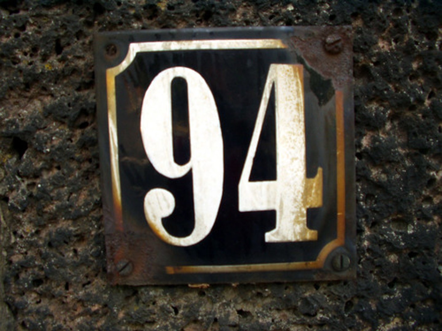 <p>94</p>