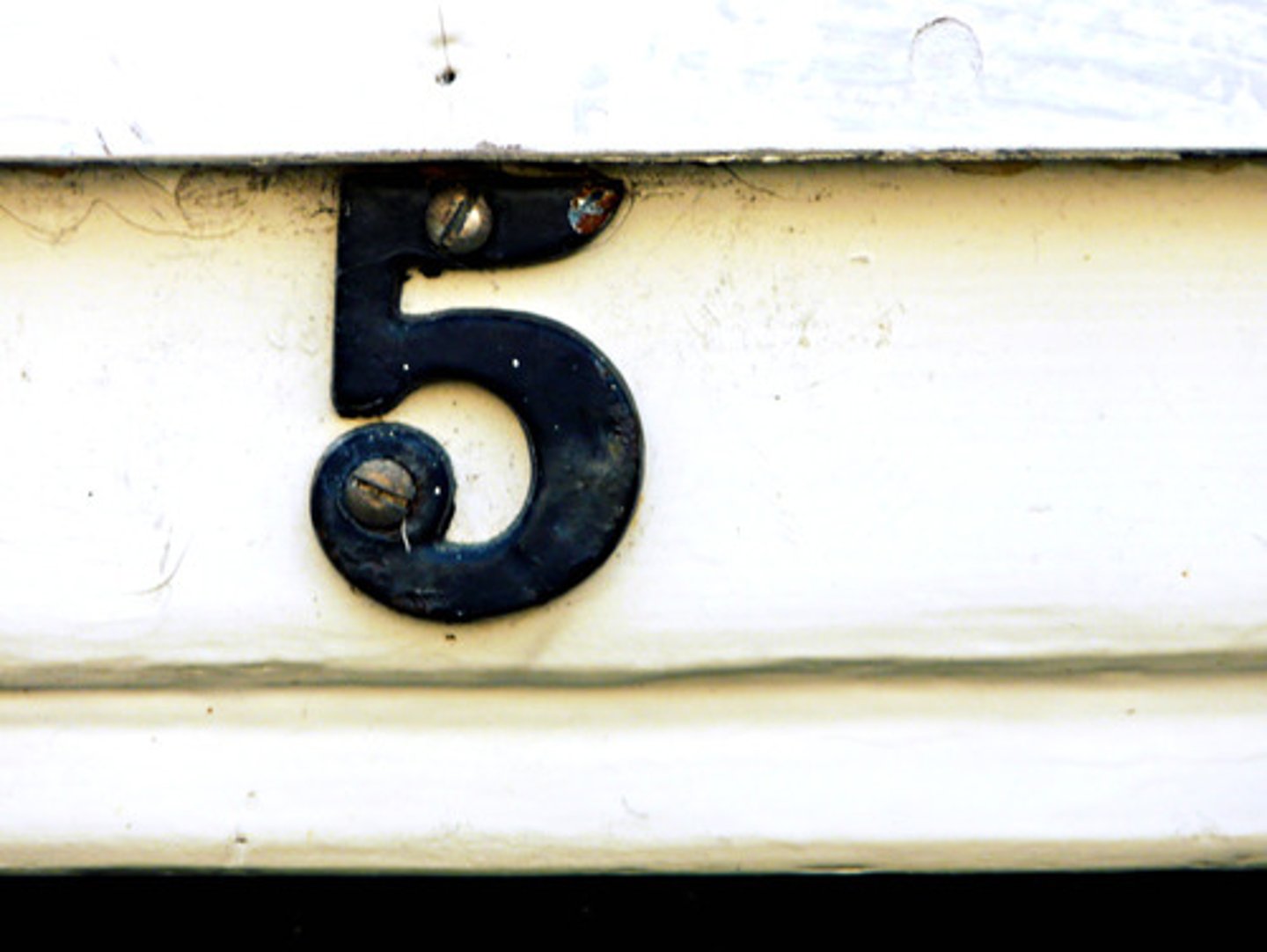 <p>five</p>