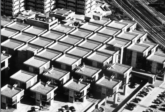 <p>Building + Architect</p>