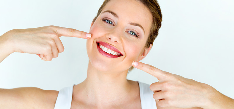 <p><span data-name="clock4" data-type="emoji">🕓</span> <strong>Word:</strong><br><strong>lächeln</strong> is a verb meaning <strong>“to smile”</strong> — used when someone smiles gently or kindly, often as a sign of friendliness, joy, or politeness.</p><p><span data-name="high_volume" data-type="emoji">🔊</span> <strong>Pronunciation:</strong><br>[LEH-kheln]<br>“lä” like <em>le</em> in <em>let</em> but with rounded lips (ä)<br>“cheln” — soft <em>ch</em> (like in <em>ich</em>) + <em>eln</em></p><p><span data-name="brain" data-type="emoji">🧠</span> <strong>Memory Trick:</strong><br><strong>lächeln</strong> sounds like <em>“little laugh”</em> → and what’s a little laugh? A smile <span data-name="blush" data-type="emoji">😊</span><br>Visual: Picture someone smiling softly at a baby or in a peaceful moment — not laughing, just <em>lächeln</em></p><p><span data-name="receipt" data-type="emoji">🧾</span> <strong>In Context (4 examples):</strong></p><ol><li><p><strong>Das Baby hat mich angelächelt.</strong> – The baby smiled at me.</p></li><li><p><strong>Sie lächelte, obwohl sie nervös war.</strong> – She smiled even though she was nervous.</p></li><li><p><strong>Man sollte öfter lächeln – das macht sympathisch.</strong> – One should smile more often – it makes you likeable.</p></li><li><p><strong>Er konnte nicht aufhören zu lächeln, als er die Nachricht hörte.</strong> – He couldn’t stop smiling when he heard the news.</p></li></ol><p></p>
