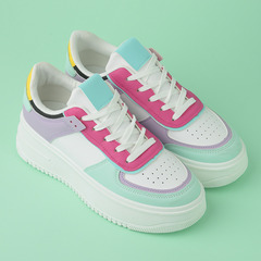 <p><span><span>patike</span></span></p>