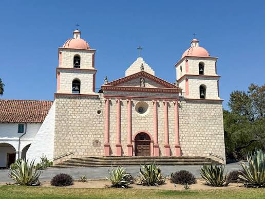 <p>Mission Santa Barbara</p>