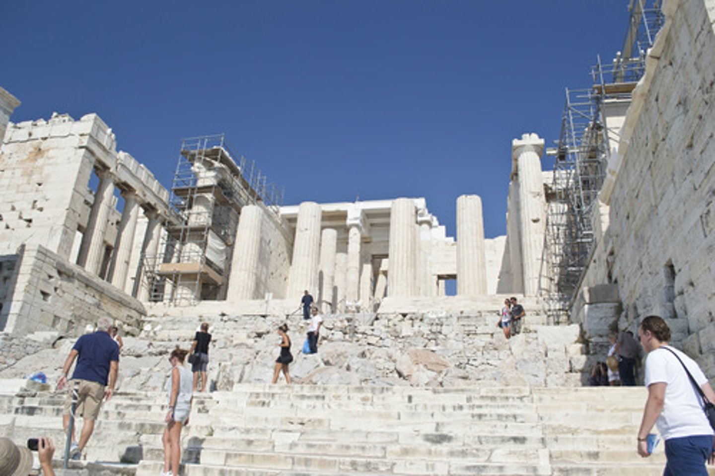 <p>Serves as the entrance to the Acropolis in Athens</p>