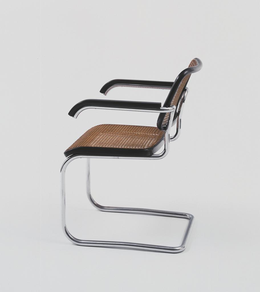 <p>Who designed the Cesca Chair?</p>