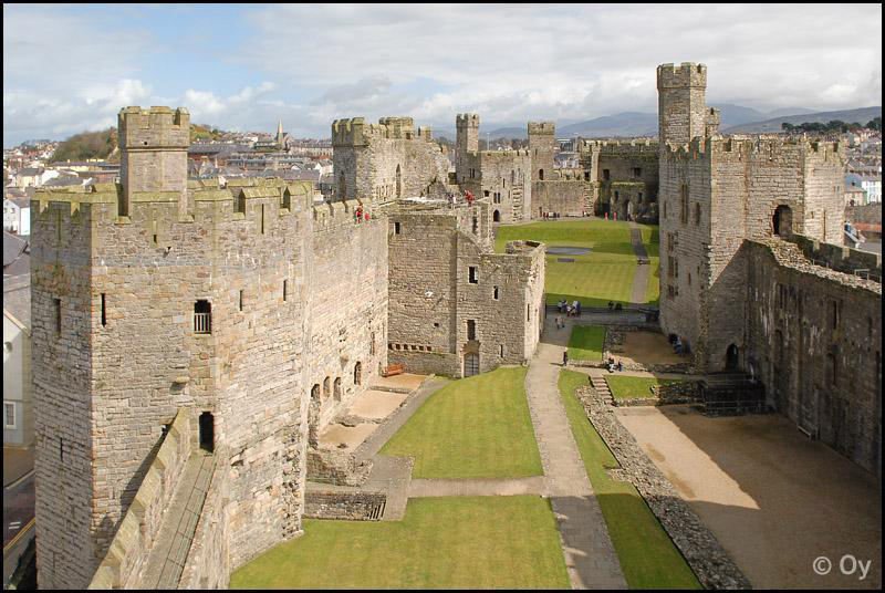 <p><strong>HRAD CAERNARFON:</strong></p><ul><li><p>1024 </p></li><li><p>Anglie</p></li></ul><p></p>