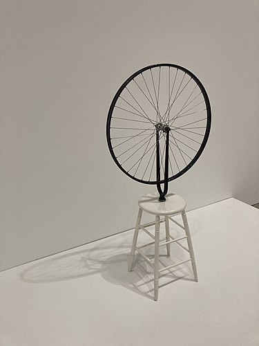 <p>Marchel Duchamp</p>