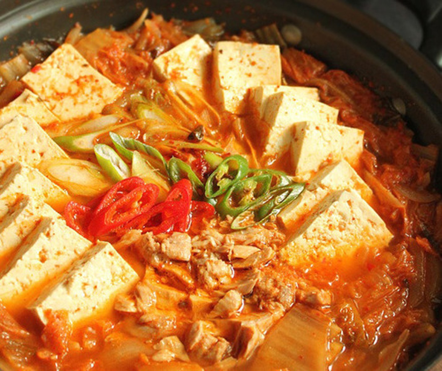 <p>canh kim chi<br>김치찌개를 먹지 않아요<br>Tôi không ăn canh kim chi đâu ạ</p>