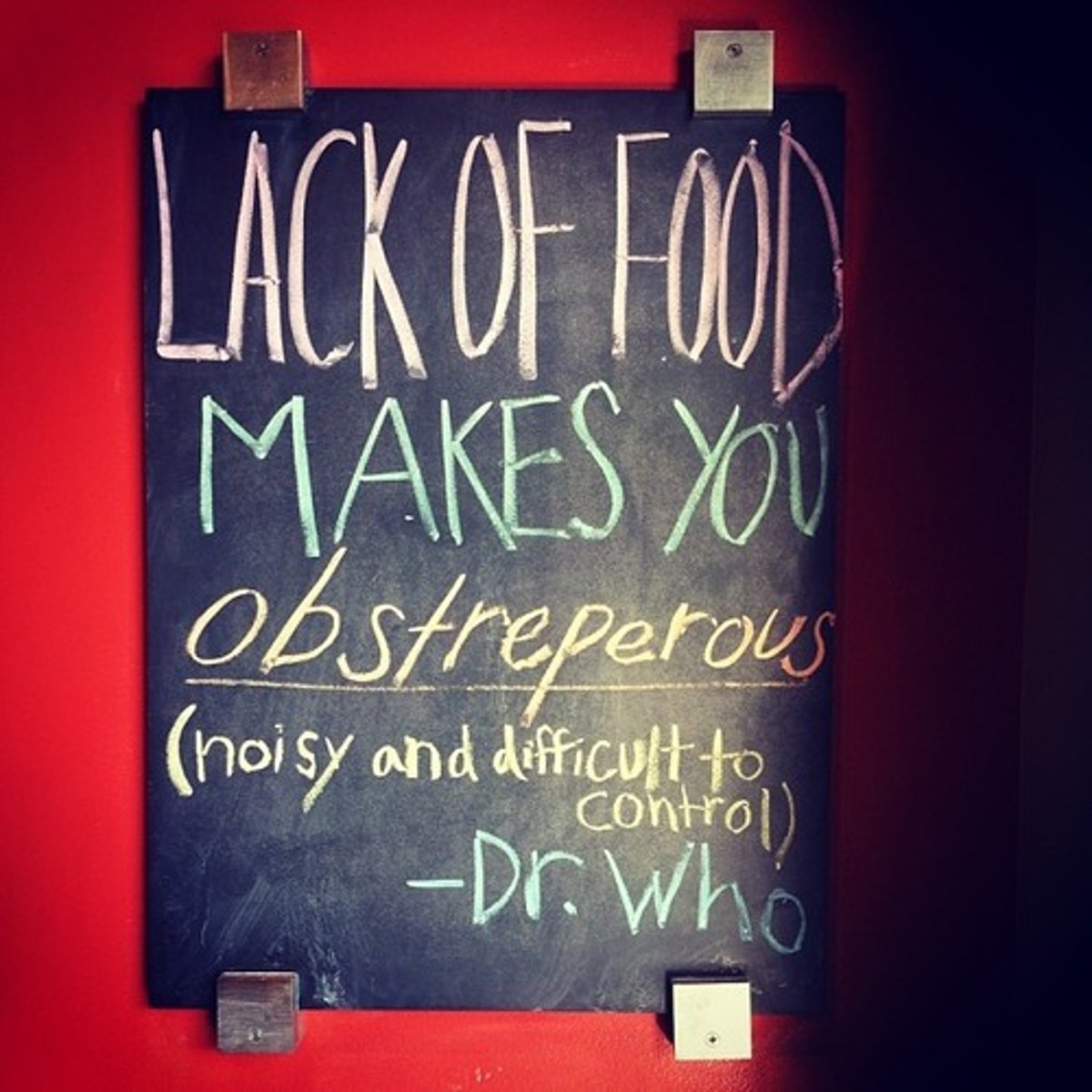 <p>ồn ào, khó kiểm soát | Ex: An obstreperous crowd.</p>