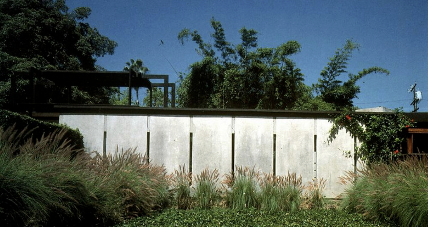 <p>Schindler, Schindler House, West Hollywood, 1921-22 (exterior)</p>