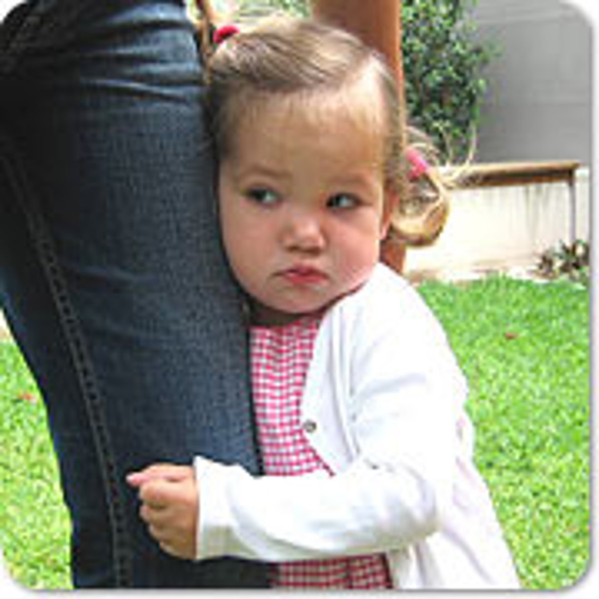 <p>too emotionally dependent SYN needy</p><p>a ~ child</p><p>a ~ plastic wrap</p><p>~ fabrics dress/clothes</p>