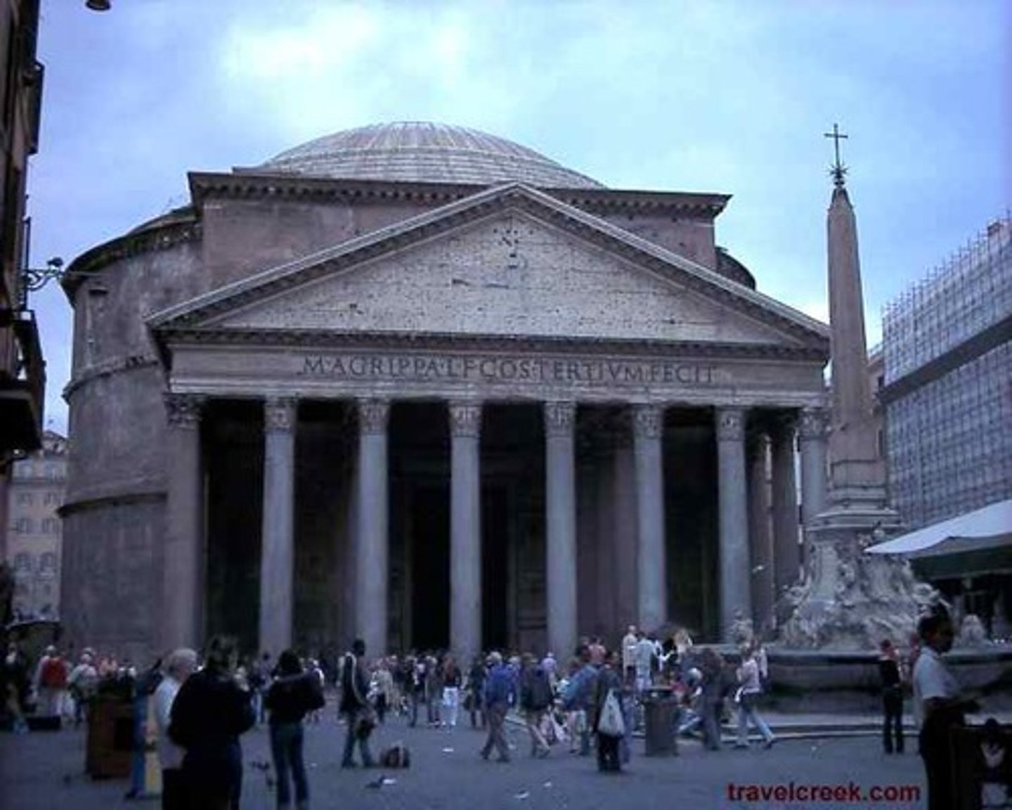 <p>Roman temple famous for its huge dome and oculus, dedicated to the worship of all the gods</p>