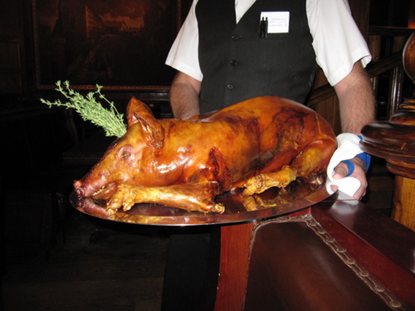 <p>carne de puerco (sült szopós malac)</p>