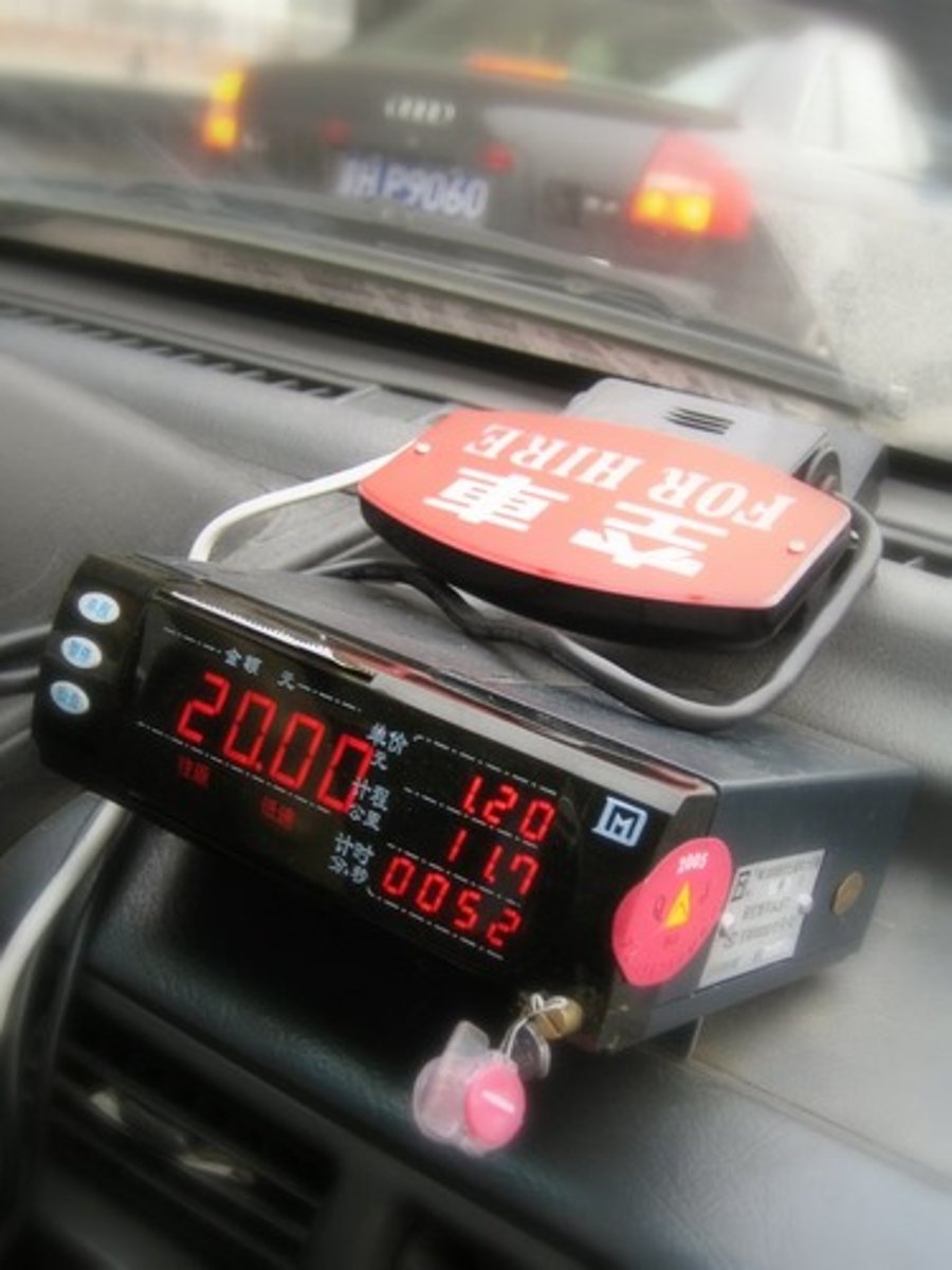 <p>tiền vé, cước phí</p>