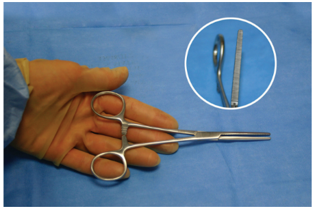 <p>Nickname: Pean’s, kelly, clamp</p><p>Use: Grasps medium to heavy tissue and vessels</p><p>Features: Straight tapered tip with full length serrations</p>