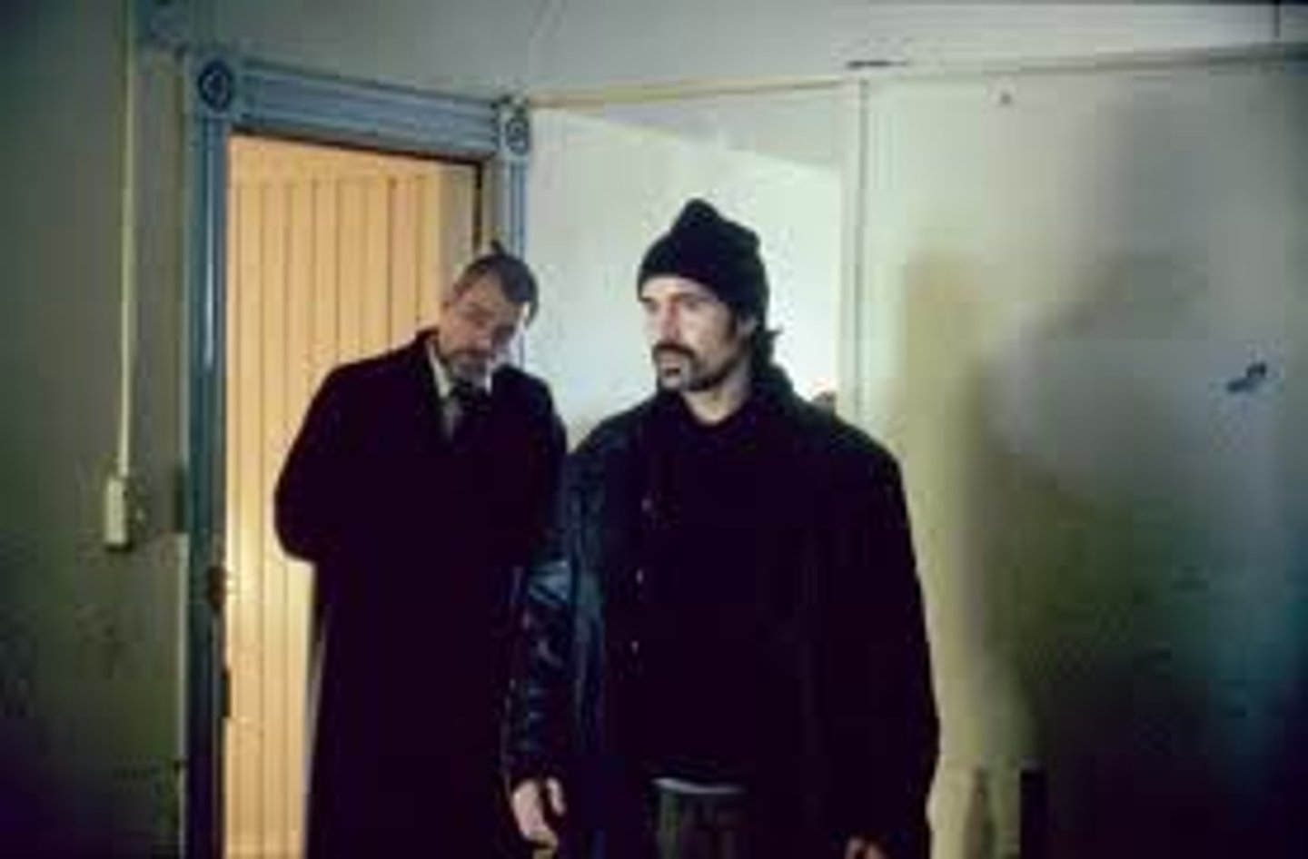 <p>police specially trained to fight the illegal drug trade</p><p><em>A d____ s____ also raided Rhymes's hotel room but came up empty-handed.</em></p>
