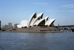 <p>no symmetry, ceramic tiles, boat like rhythm</p>