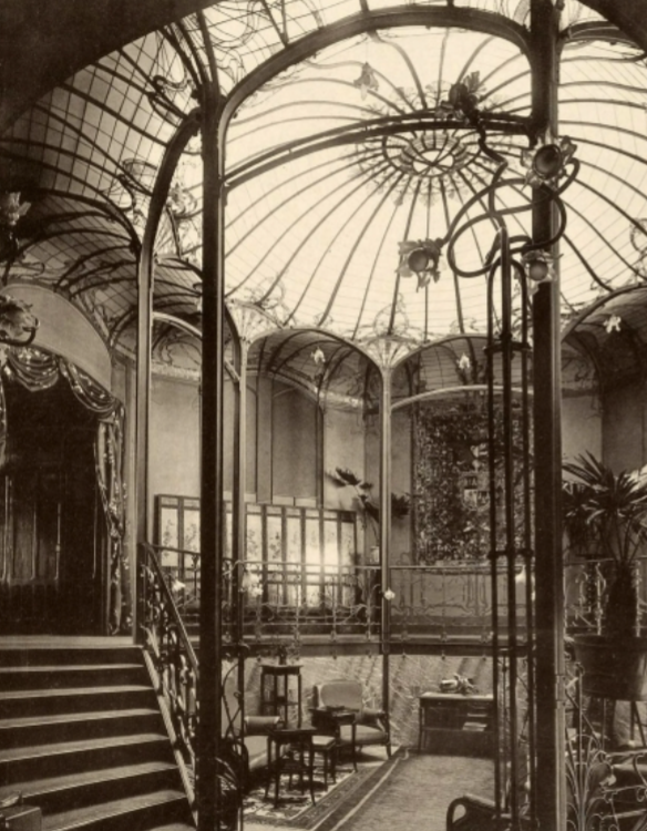 <p>Victor Horta, Hôtel van Eetvelde, central atrium, Brussels, 1895–7</p>